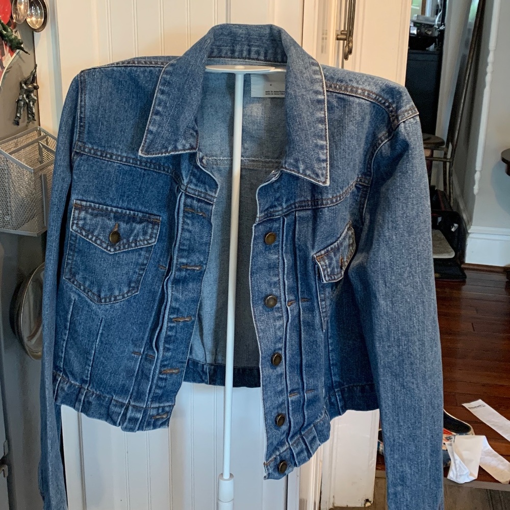 Life in progress cropped jean‎ jacket. Worn maybe 2x